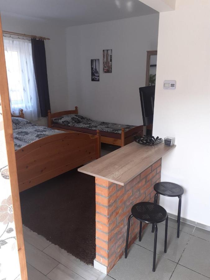 Oazis Apartman Sárospatak Exterior foto