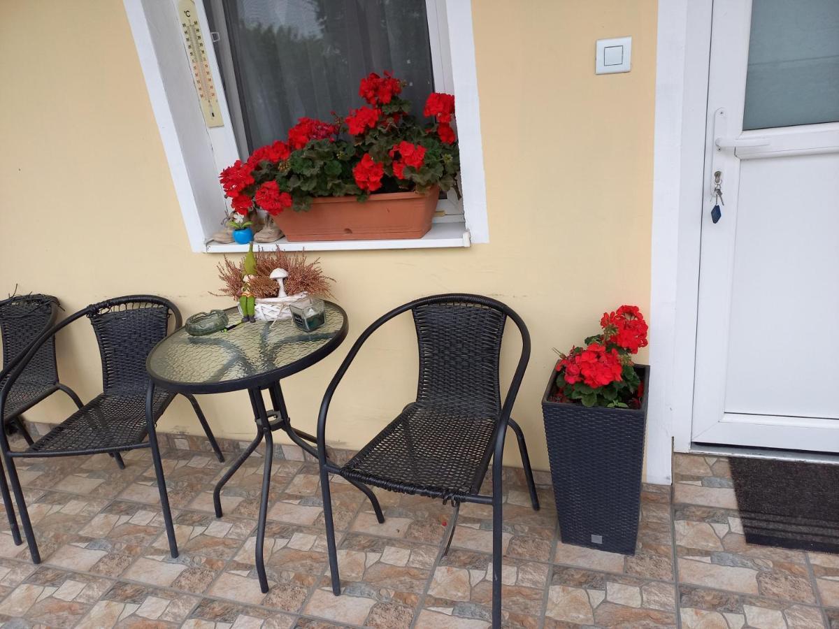Oazis Apartman Sárospatak Exterior foto