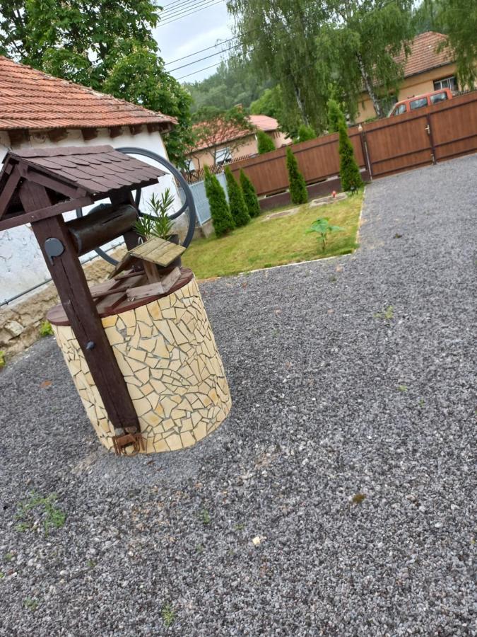 Oazis Apartman Sárospatak Exterior foto